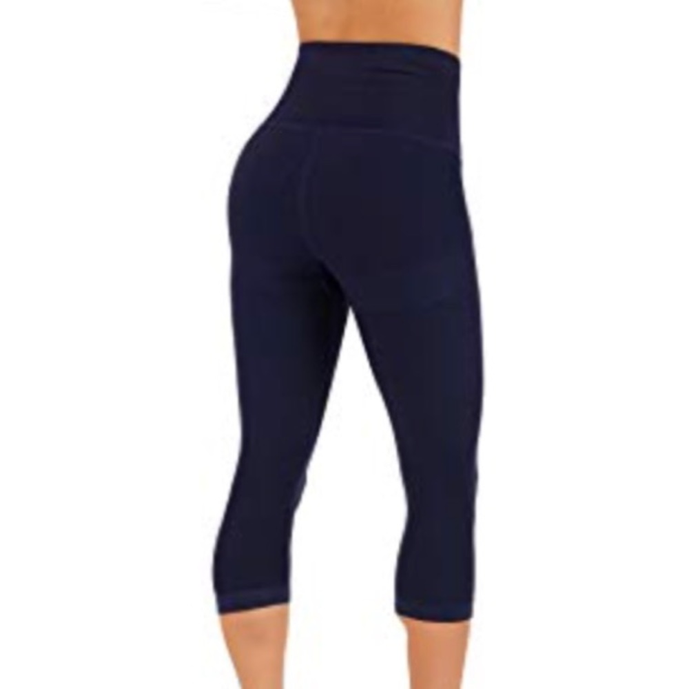 Performance Compression Leggings Capri Length - Picture 2 of 6